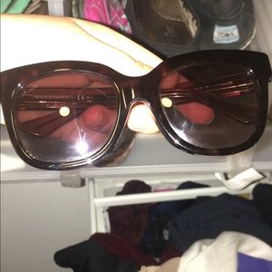 Gucci sunglasses with Gucci case